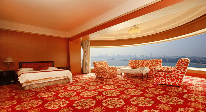 Donghai Grand Hotel Qingdao Chambre photo