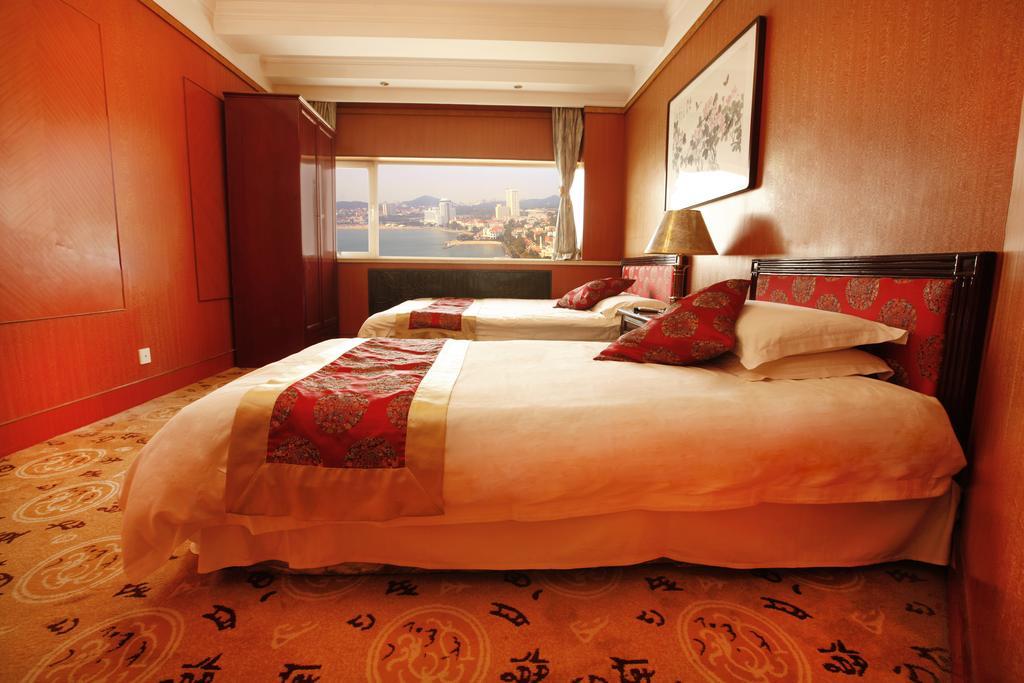 Donghai Grand Hotel Qingdao Chambre photo
